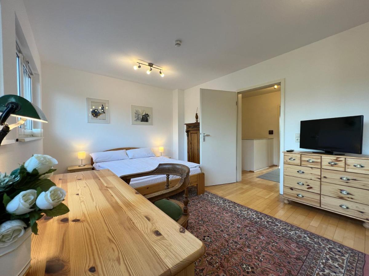 Maisonette Penthouse für 6 Personen by Rabe - free Netflix&kostenloser Parkplatz&große Terrasse Karlsruhe Exterior foto