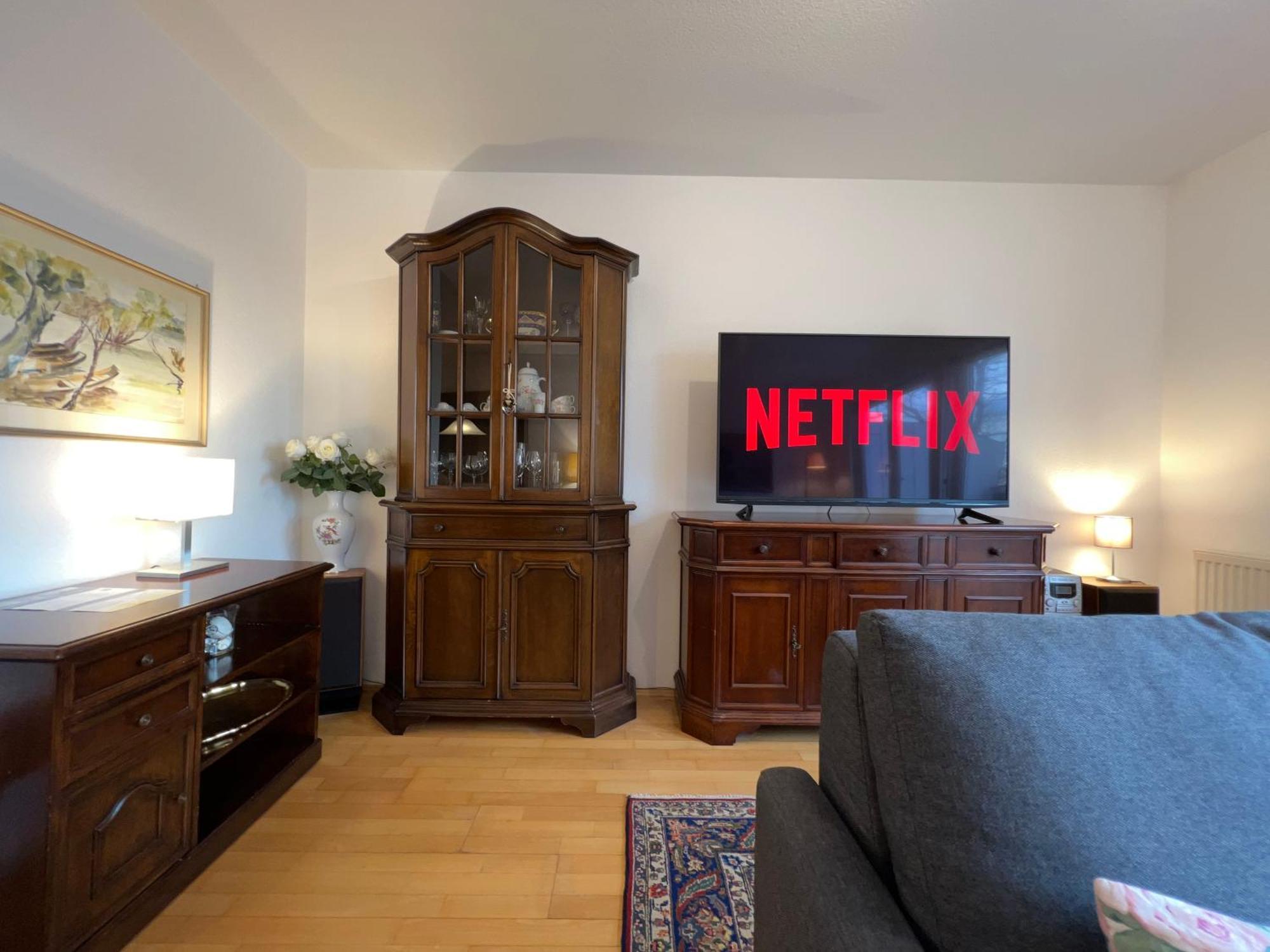 Maisonette Penthouse für 6 Personen by Rabe - free Netflix&kostenloser Parkplatz&große Terrasse Karlsruhe Exterior foto